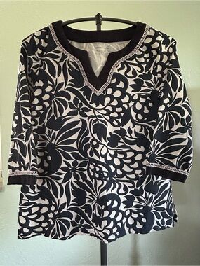 Charter Club Black and White Floral V-Neck Tunic Lg